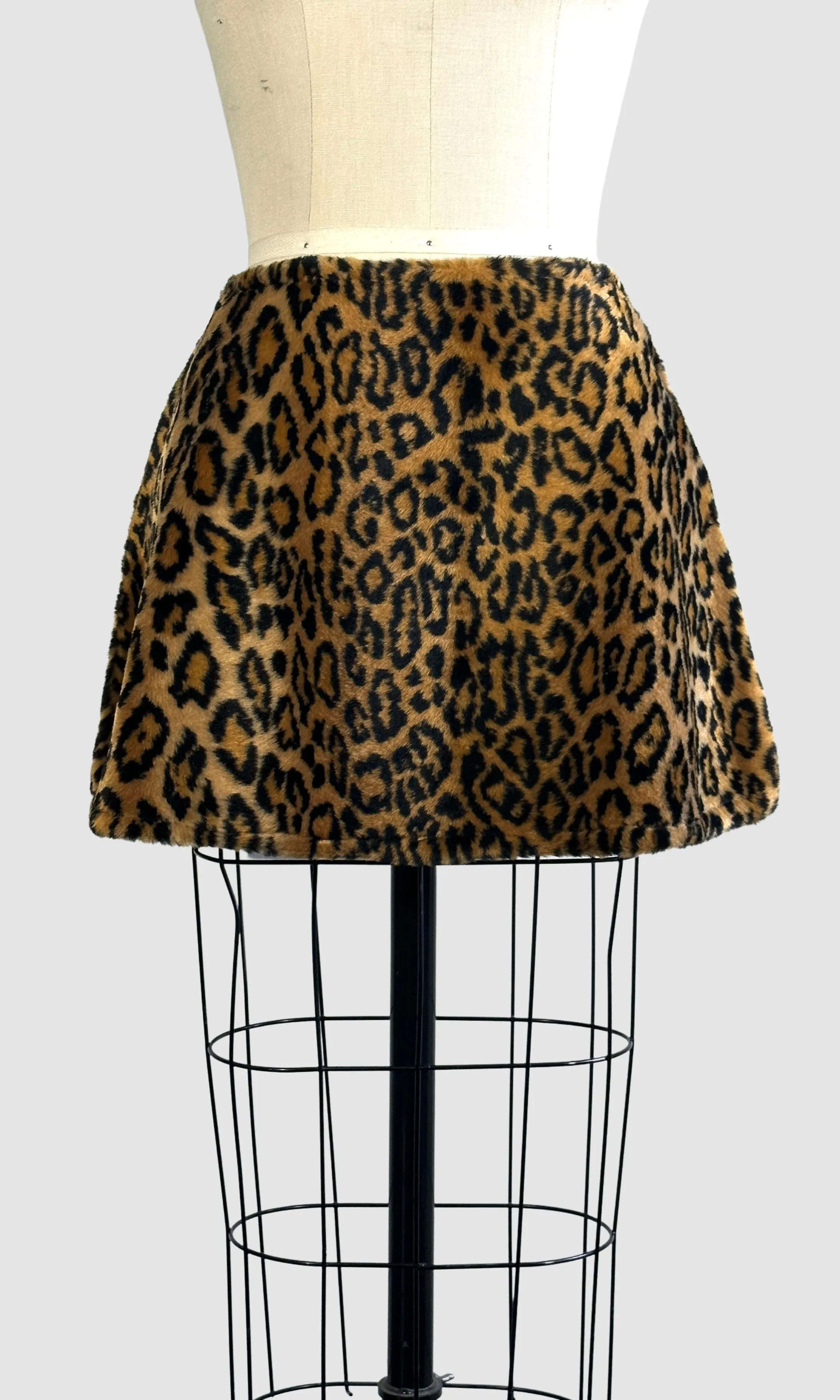 LIP SERVICE 90s Faux Fur Leopard Print Mini Skirt • Small Medium